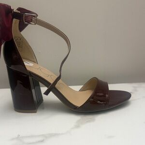Elegant burgundy Block Heels